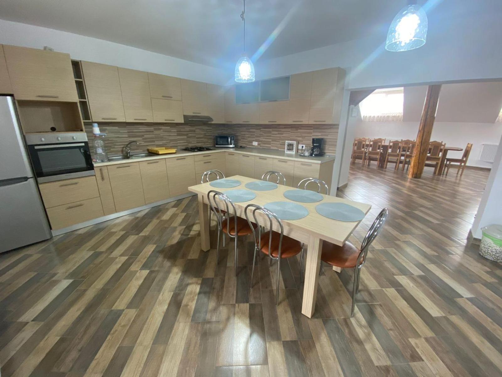 Casa Monica ξενώνας Dragus Εξωτερικό φωτογραφία